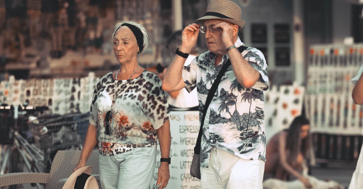 Senior Travel Discounts: How to Save Money on Flights, Hotels, and Attractions