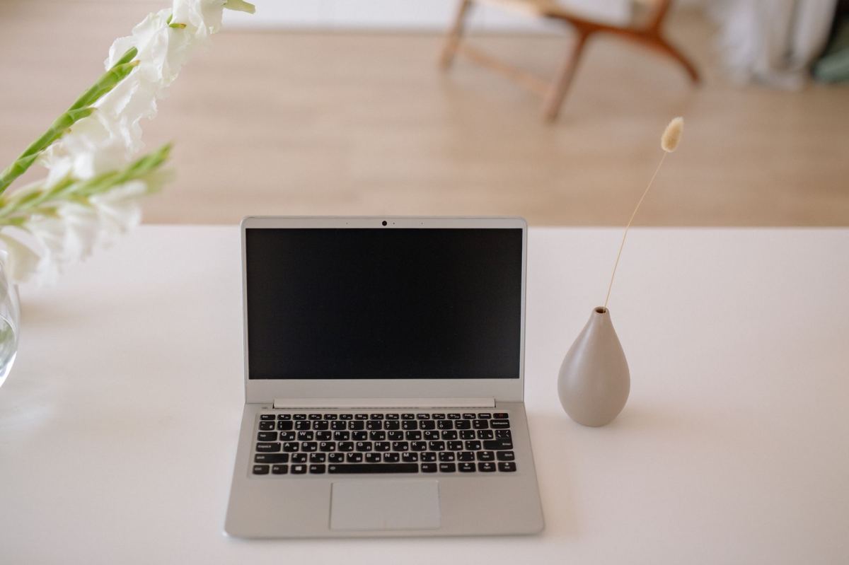 How to Choose the Right Laptop for Your Needs: A Complete Buyer’s Guide